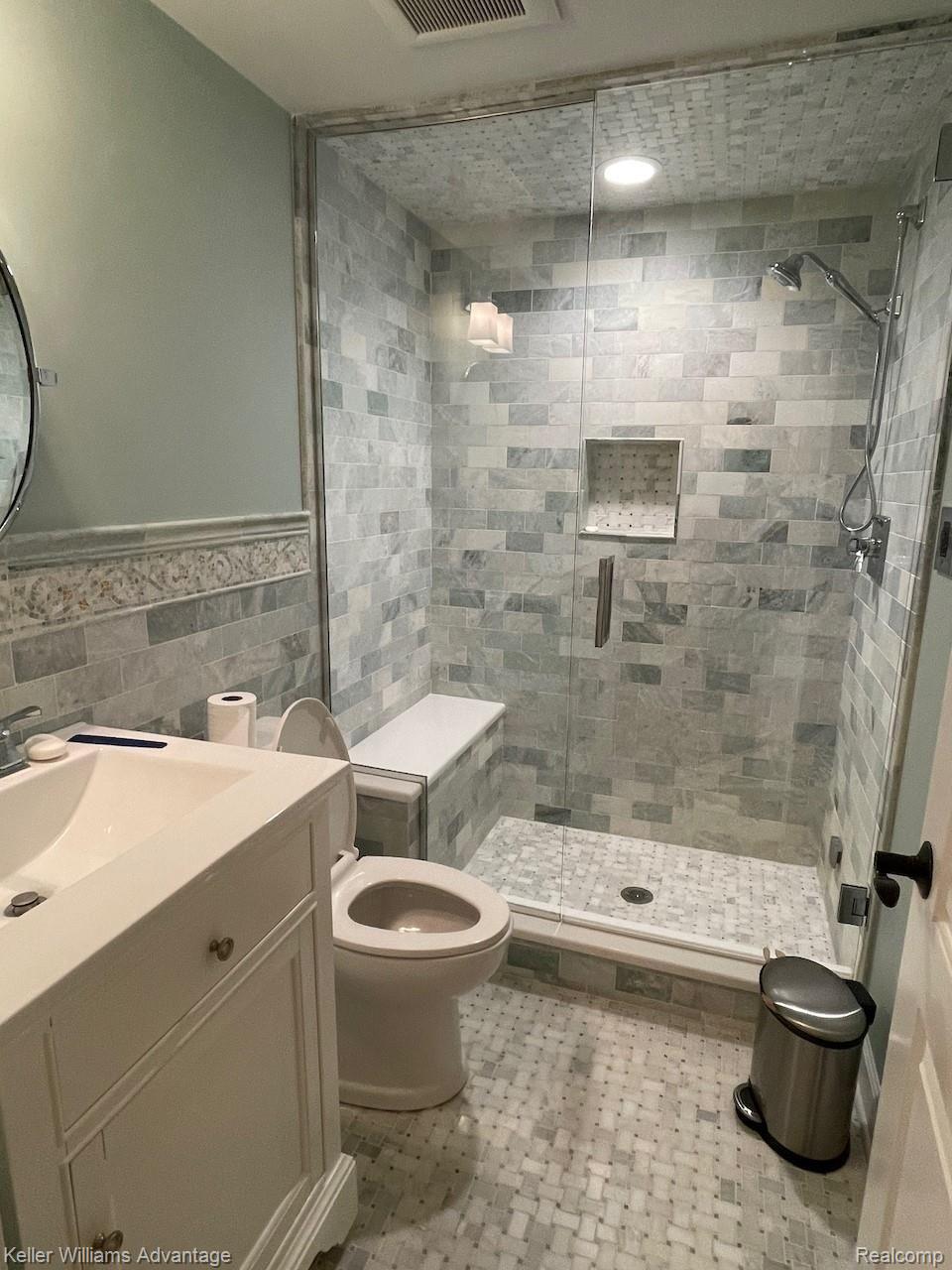 3229 Silverbrook Drive Rochester, MI 48306 - Photo 19 of 33 Bathroom in the basement with steam shower