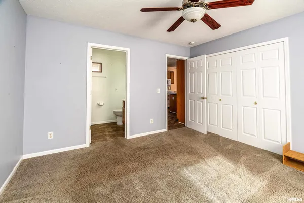 $185,000 | 2080 Highway 166, Creal Springs, IL 62922