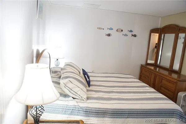 $835,000 | 167 Bermuda Drive, Camdenton, MO 65020