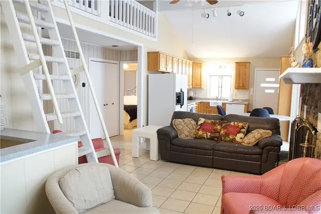 $835,000 | 167 Bermuda Drive, Camdenton, MO 65020