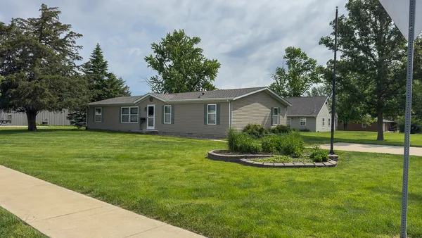 $199,000 | 301 Oak Street, Minonk, IL 61760