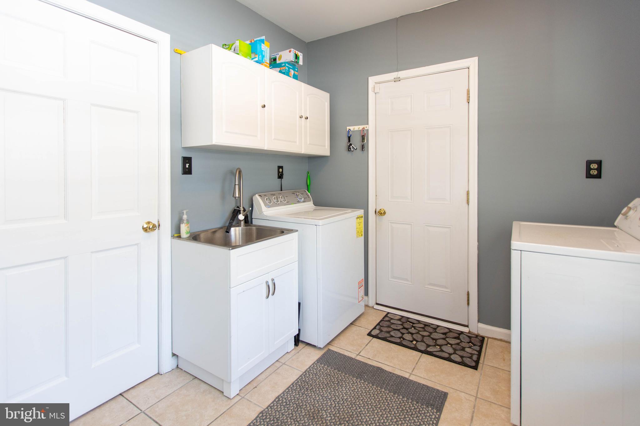 955 Pheasant Meadow Road Blue Bell, PA 19422 - Photo 13 of 29 Laundry Room w/ Garage Access
