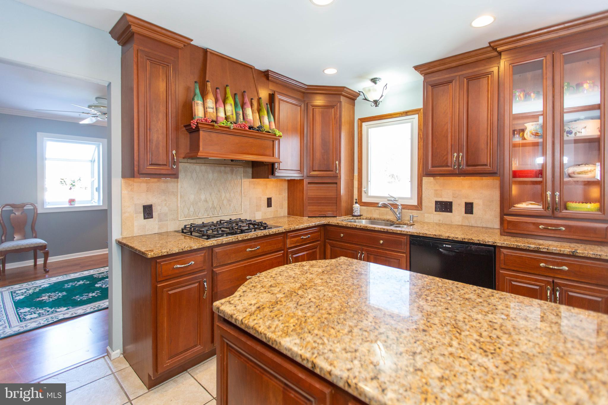 955 Pheasant Meadow Road Blue Bell, PA 19422 - Photo 6 of 29 Kitchen