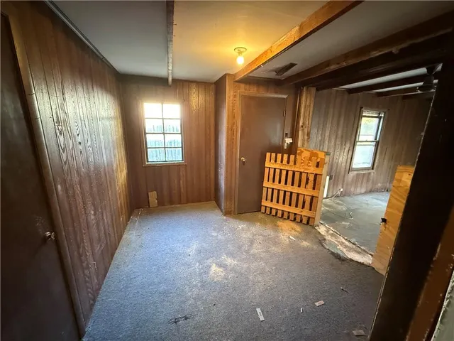 $179,900 | 8208 West 81st Street, Overland Park, KS 66204