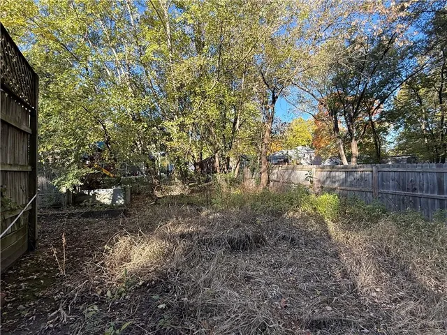 $179,900 | 8208 West 81st Street, Overland Park, KS 66204