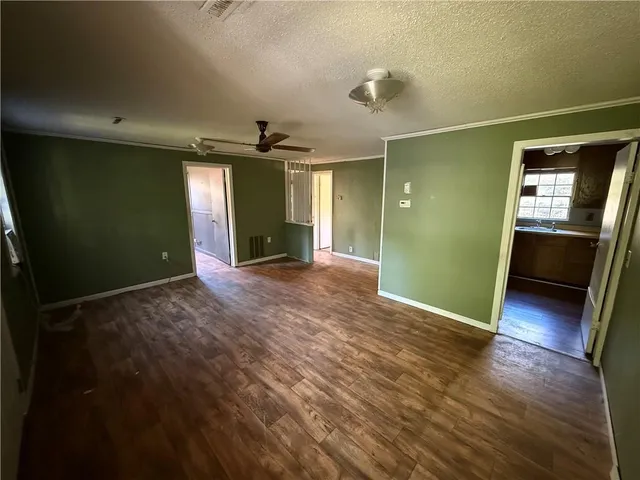 $179,900 | 8208 West 81st Street, Overland Park, KS 66204