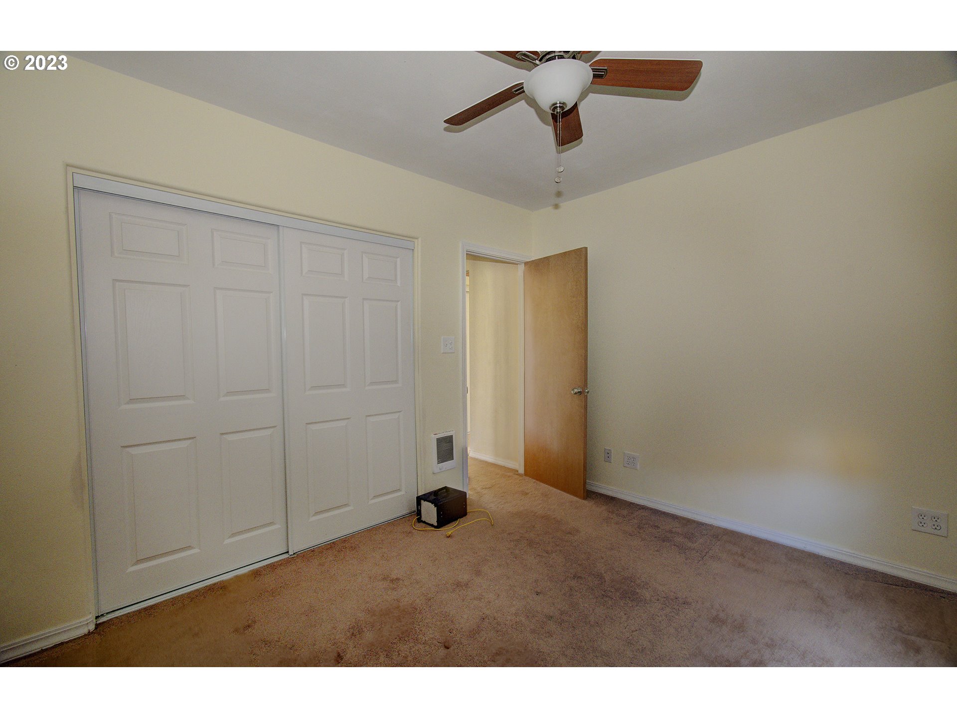 271 28th Avenue Longview, WA 98632 - Photo 20 of 29 a view of an empty room
