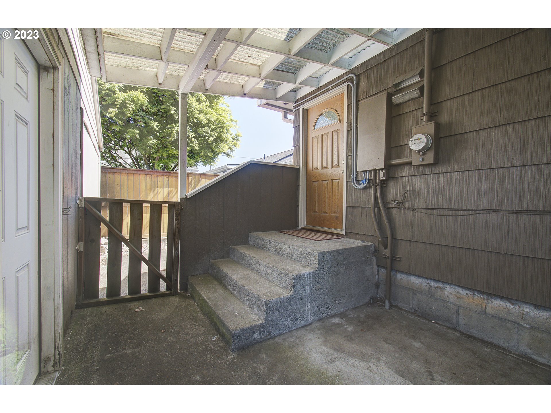 271 28th Avenue Longview, WA 98632 - Photo 24 of 29 a view of entryway