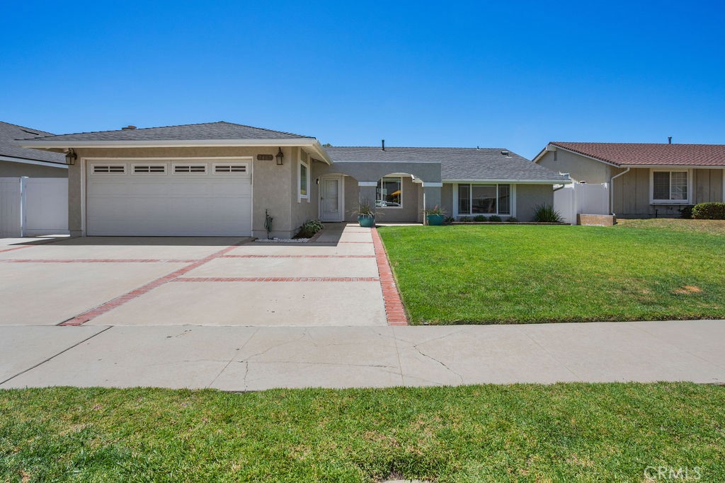 2467 Marisa Place Simi Valley, CA 93065 - Photo 2 of 29