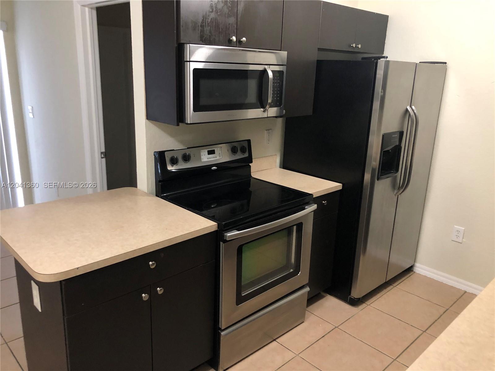 25823 Southwest 128th Court Homestead, FL 33032 - Photo 2 of 8