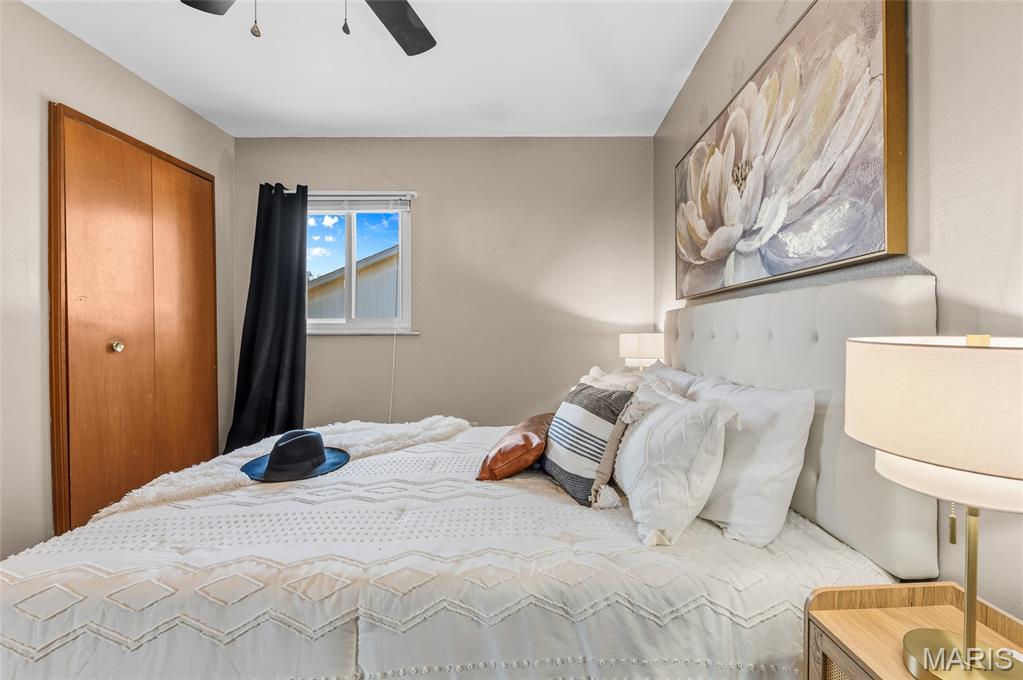 1202 Sir Lancelot Lane Godfrey, IL 62035 - Photo 17 of 39