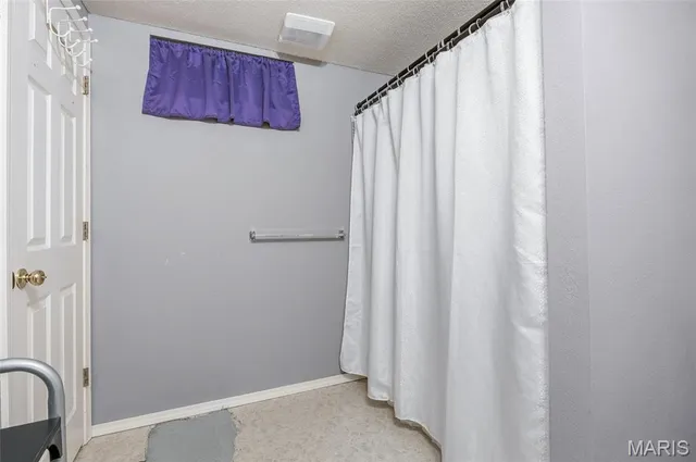 $230,000 | 1202 Sir Lancelot Lane, Godfrey, IL 62035