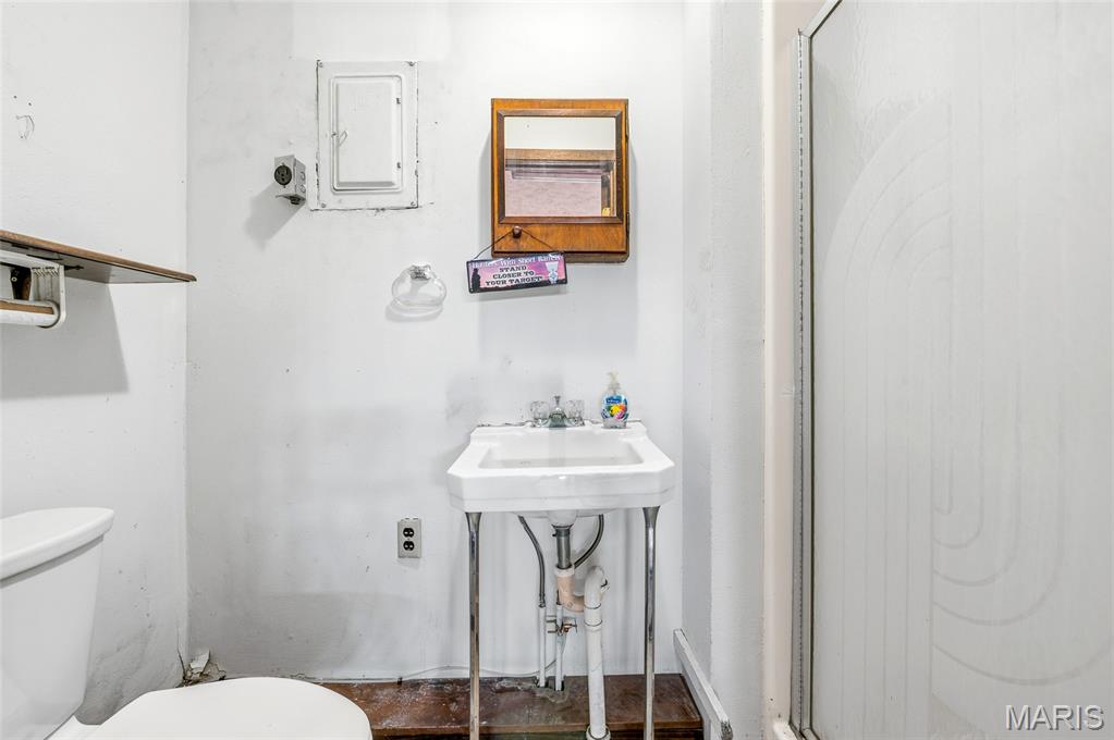 1202 Sir Lancelot Lane Godfrey, IL 62035 - Photo 34 of 39