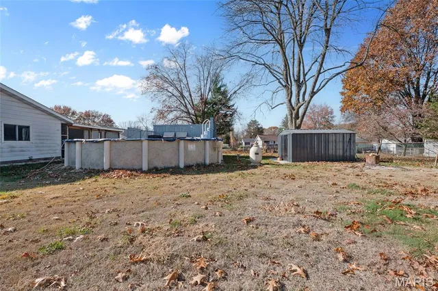 $230,000 | 1202 Sir Lancelot Lane, Godfrey, IL 62035