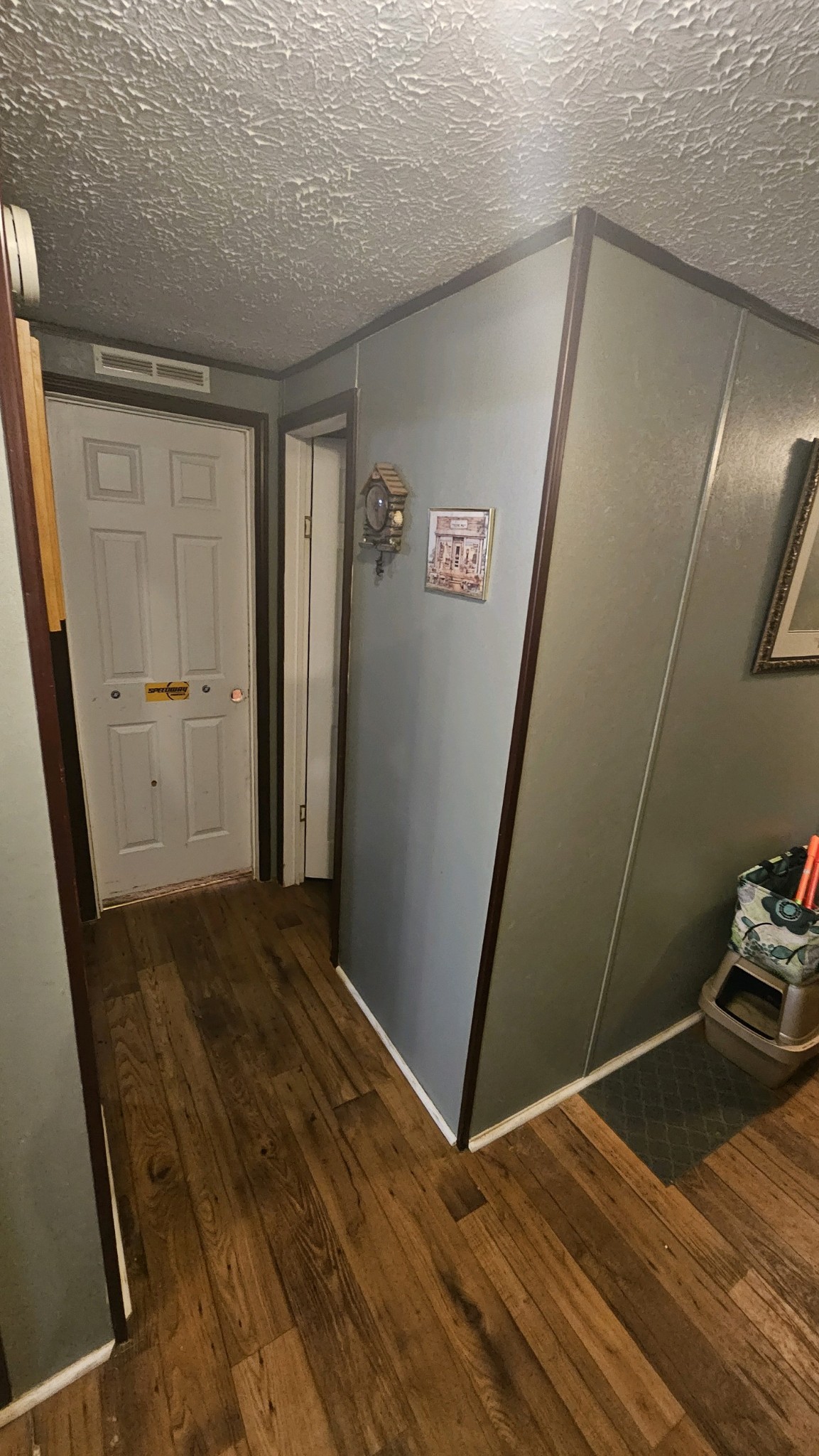 2228 Parker Road Morrison, TN 37357 - Photo 14 of 19 a view of a livingroom with wooden floor