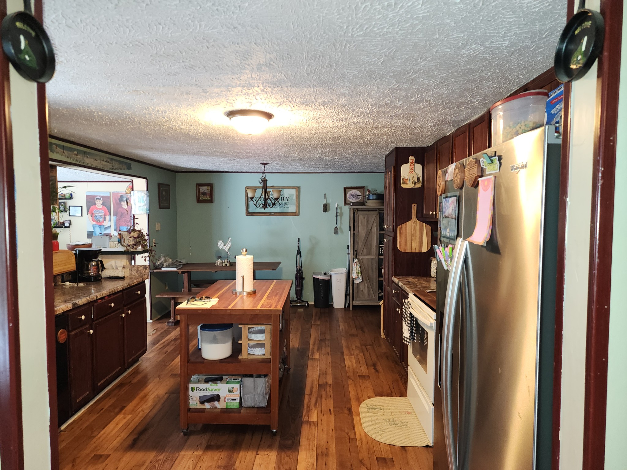 2228 Parker Road Morrison, TN 37357 - Photo 6 of 19 a room with furniture and a flat screen tv