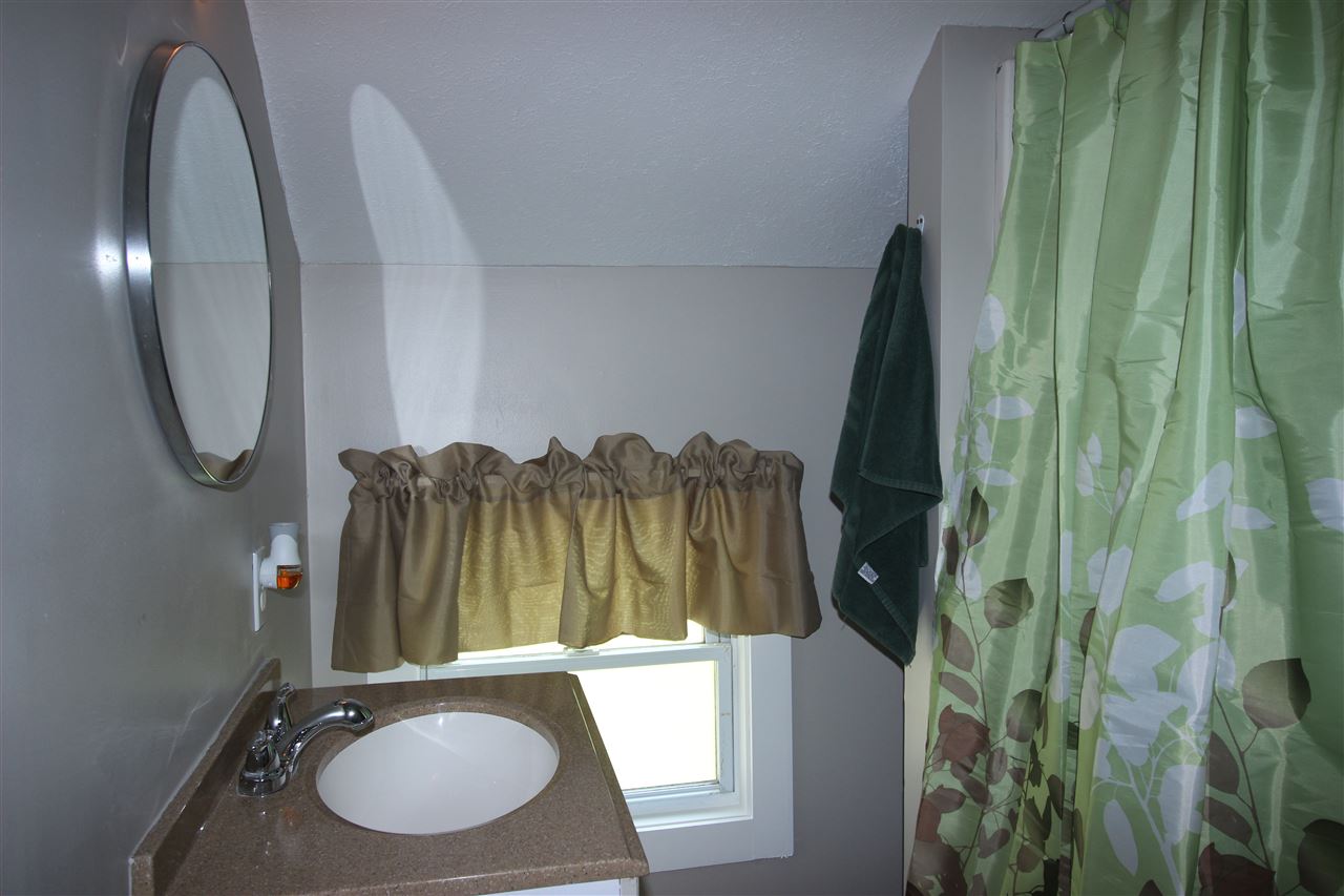 52 Merrill Street Springfield, VT 05156 - Photo 14 of 16