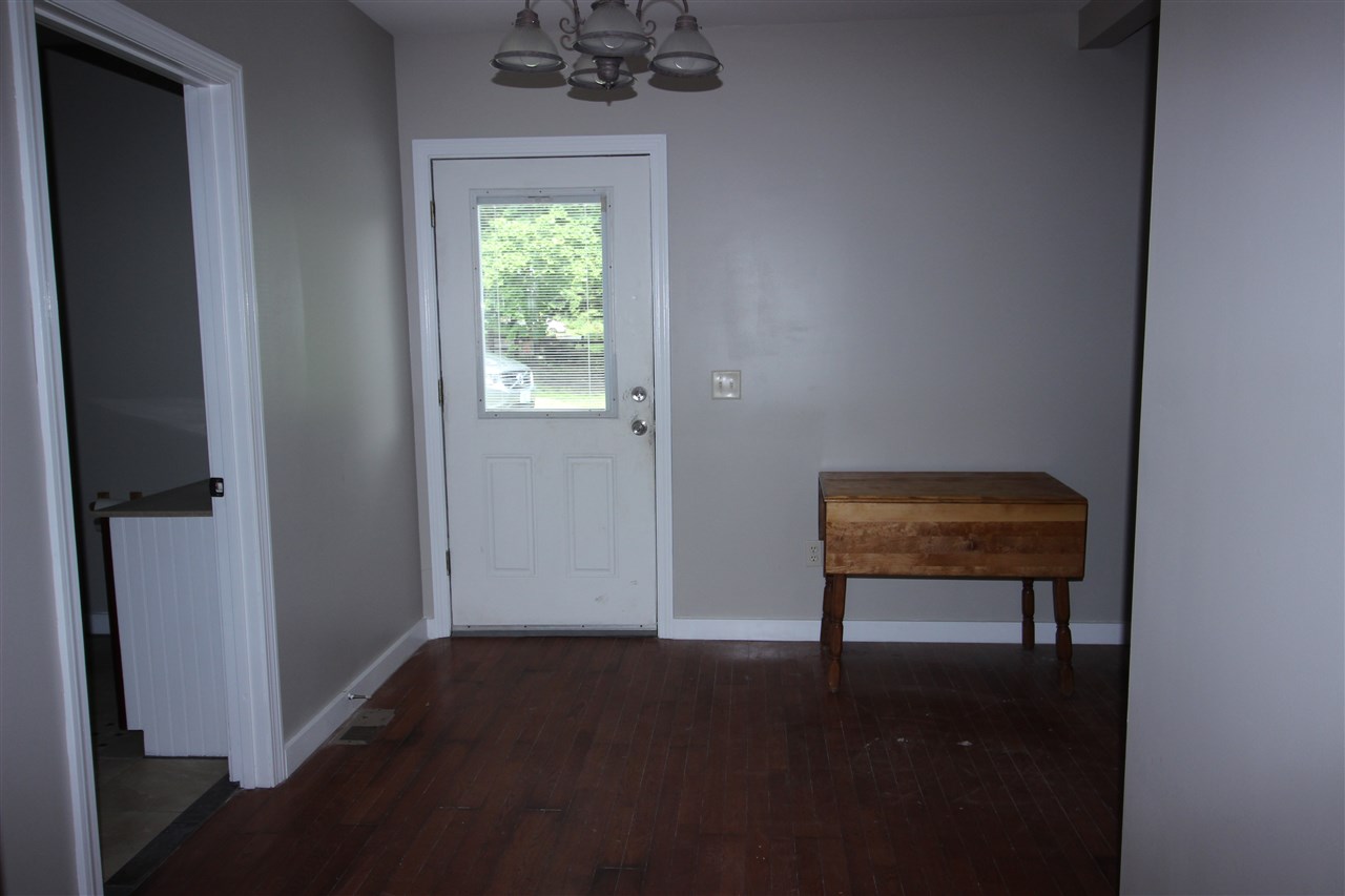 52 Merrill Street Springfield, VT 05156 - Photo 5 of 16