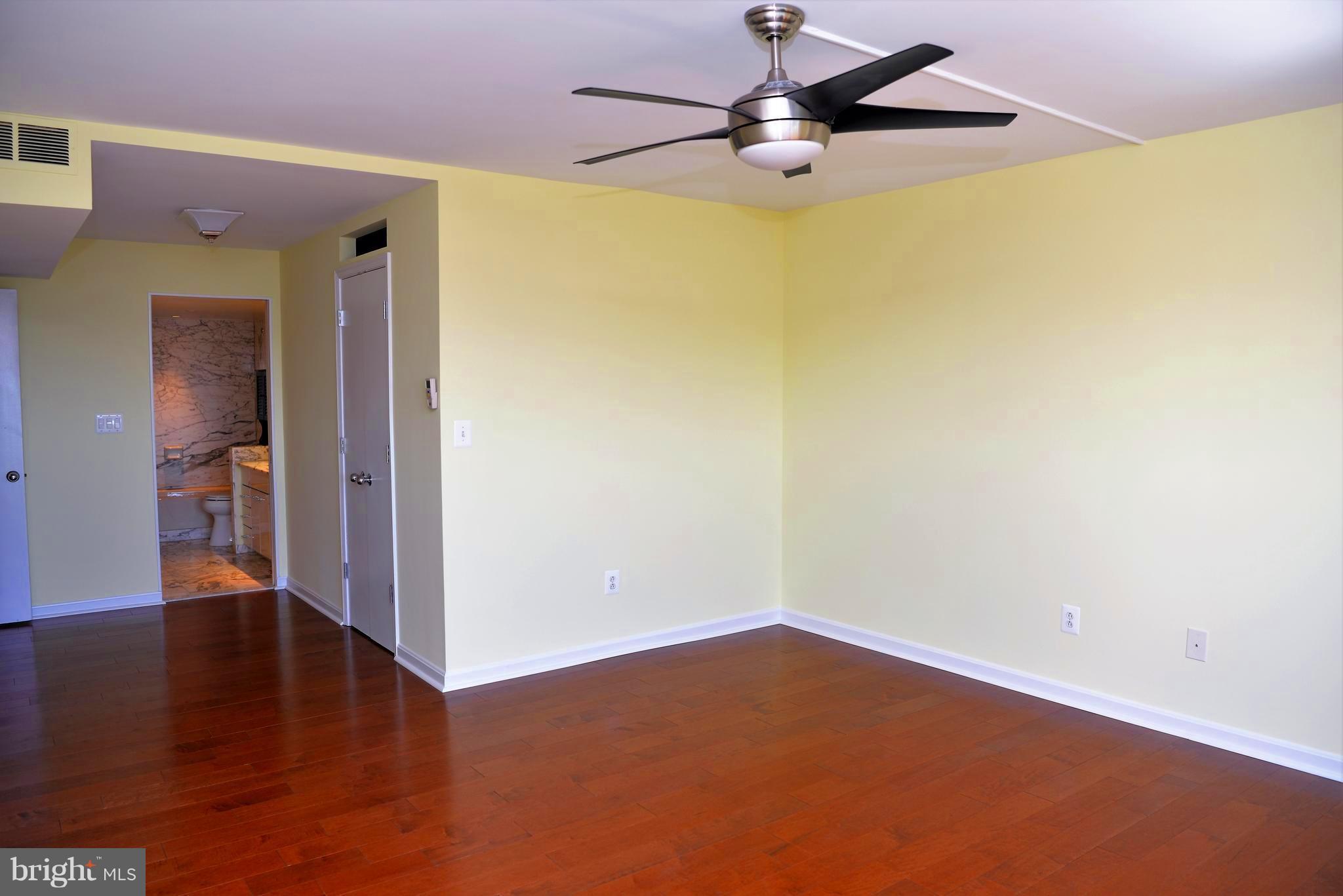 1101 South Arlington Ridge Road, Unit 703 Arlington, VA 22202 - Photo 19 of 30 Bedroom