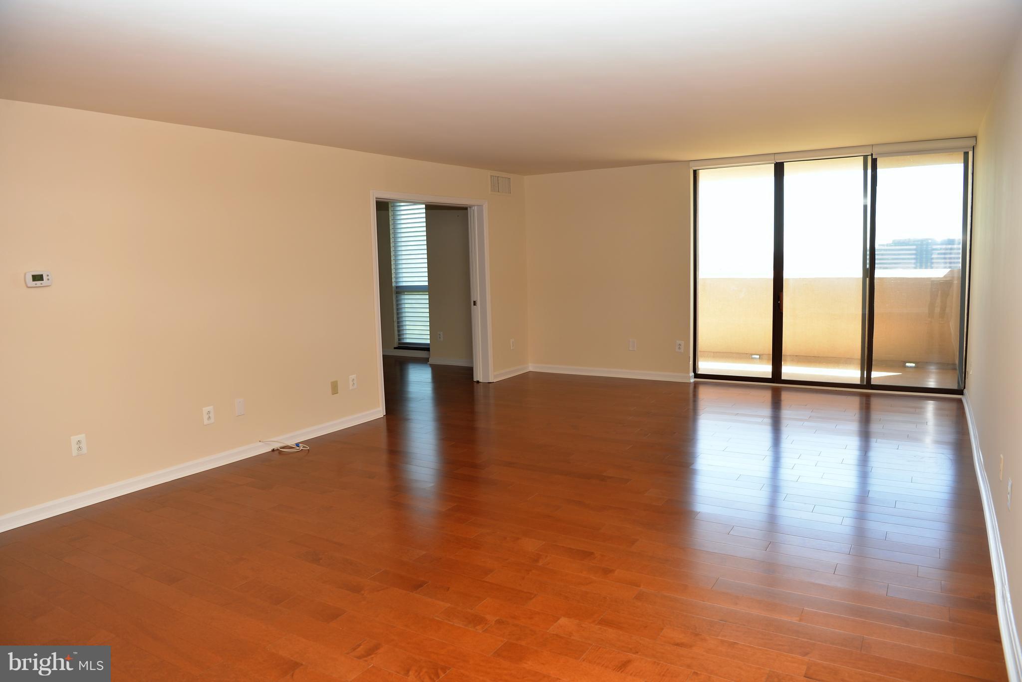1101 South Arlington Ridge Road, Unit 703 Arlington, VA 22202 - Photo 4 of 30 Living Room
