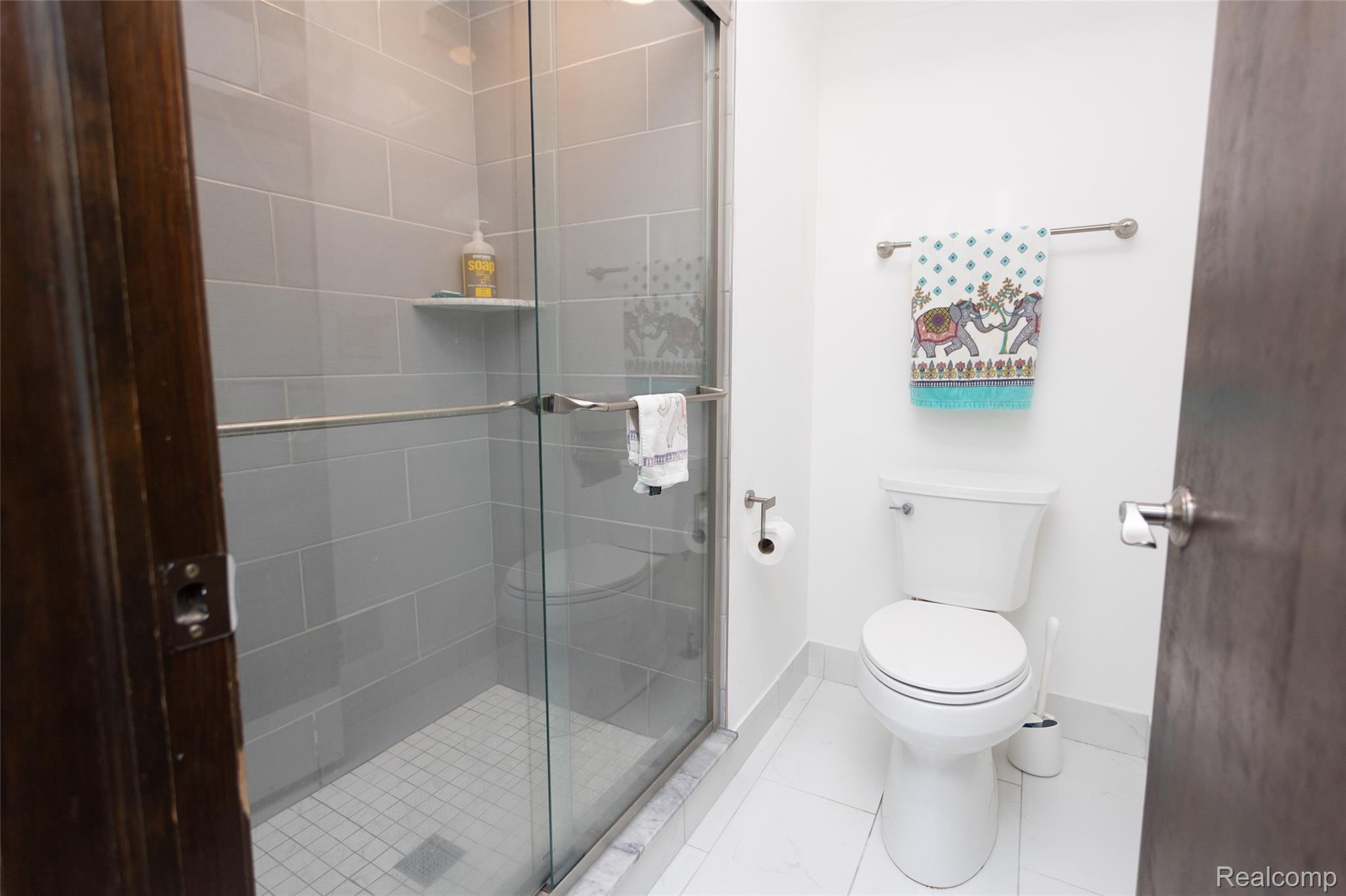 29143 Evergreen Road, Unit 16 Southfield, MI 48076 - Photo 10 of 19 LSI_29143 Evergreen_031.jpg