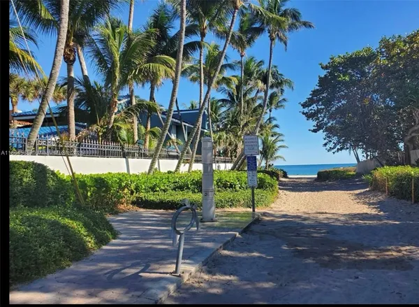 $359,000 | 3020 Northeast 32nd Avenue, Unit 721, Fort Lauderdale, FL 33308