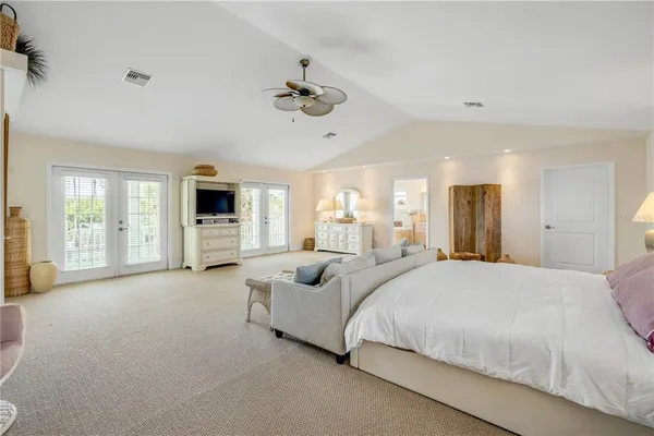 $1,695,000 | 708 Ocean Avenue, New Smyrna Beach, FL 32169