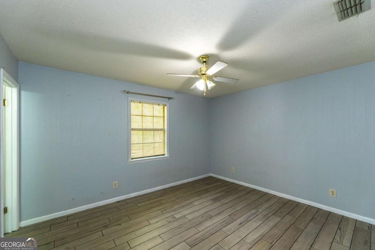 274 Anita Street Waycross, GA 31503 - Photo 17 of 36