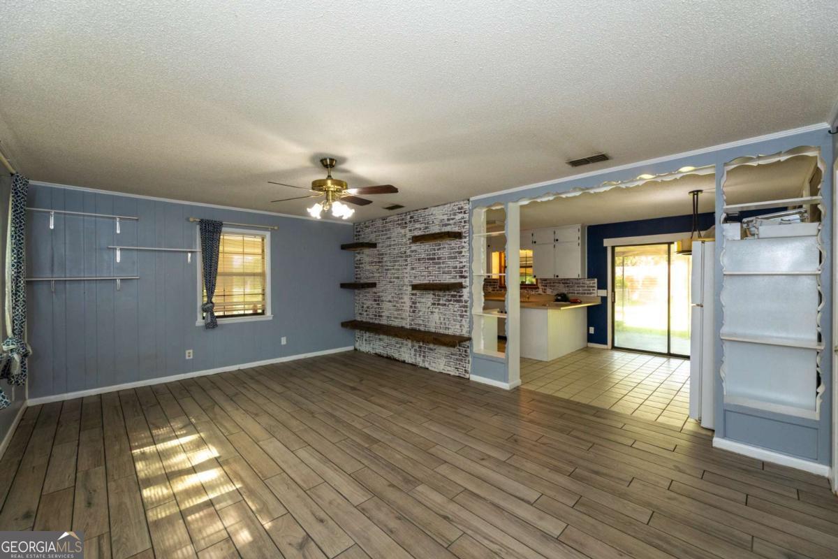 274 Anita Street Waycross, GA 31503 - Photo 7 of 36