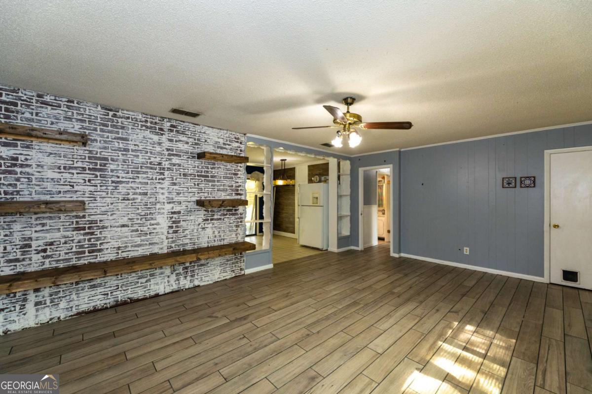 274 Anita Street Waycross, GA 31503 - Photo 8 of 36