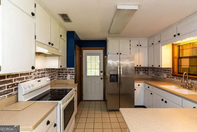 $179,900 | 274 Anita Street, Waycross, GA 31503