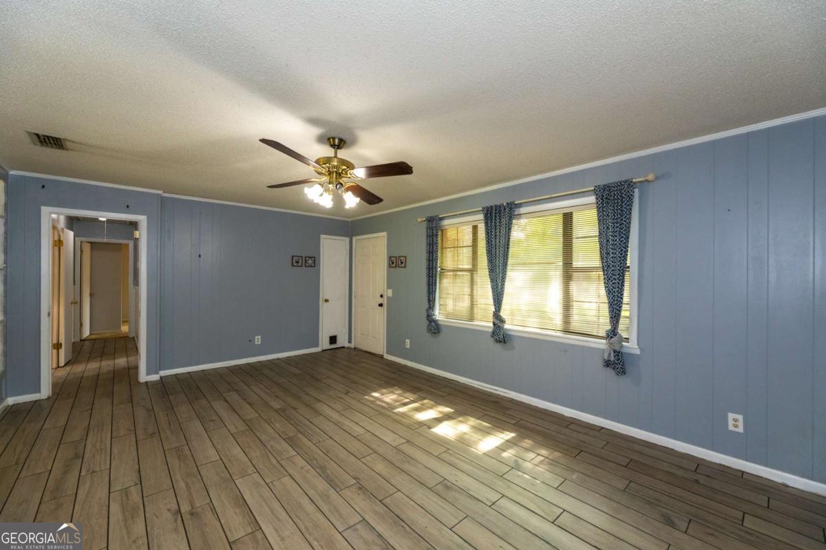274 Anita Street Waycross, GA 31503 - Photo 9 of 36