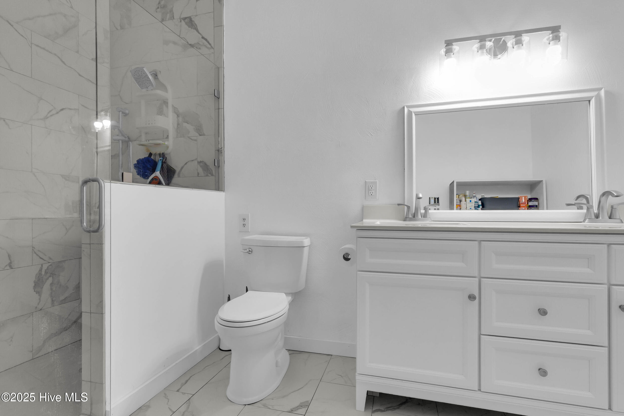 605 River Road Trent Woods, NC 28562 - Photo 14 of 38 Downstairs Bathroom