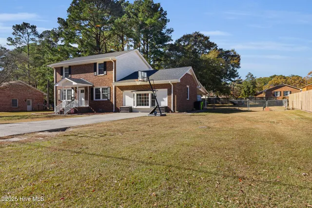 $385,000 | 605 River Road, Trent Woods, NC 28562