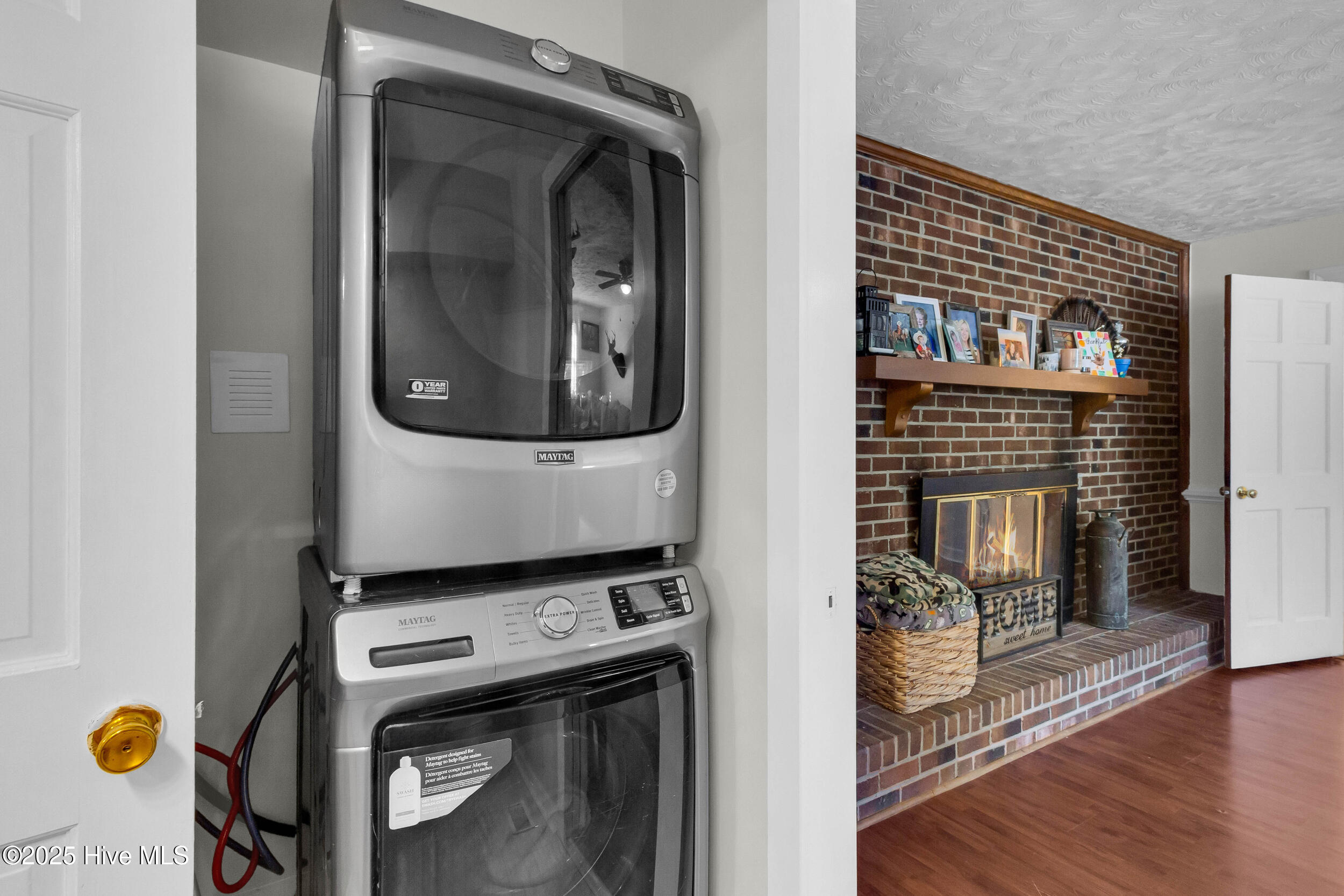 605 River Road Trent Woods, NC 28562 - Photo 25 of 38 Laundry