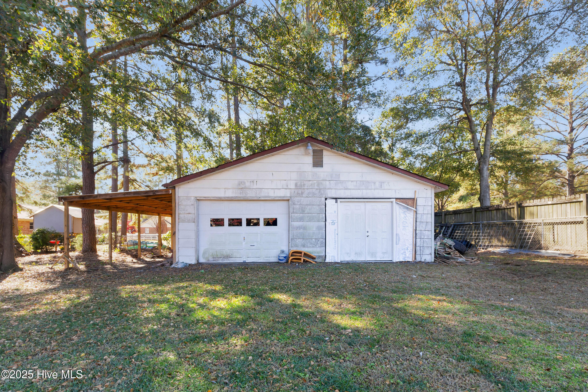 605 River Road Trent Woods, NC 28562 - Photo 27 of 38 Back - Detached Garage