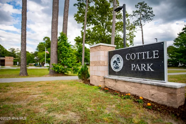 $385,000 | 605 River Road, Trent Woods, NC 28562