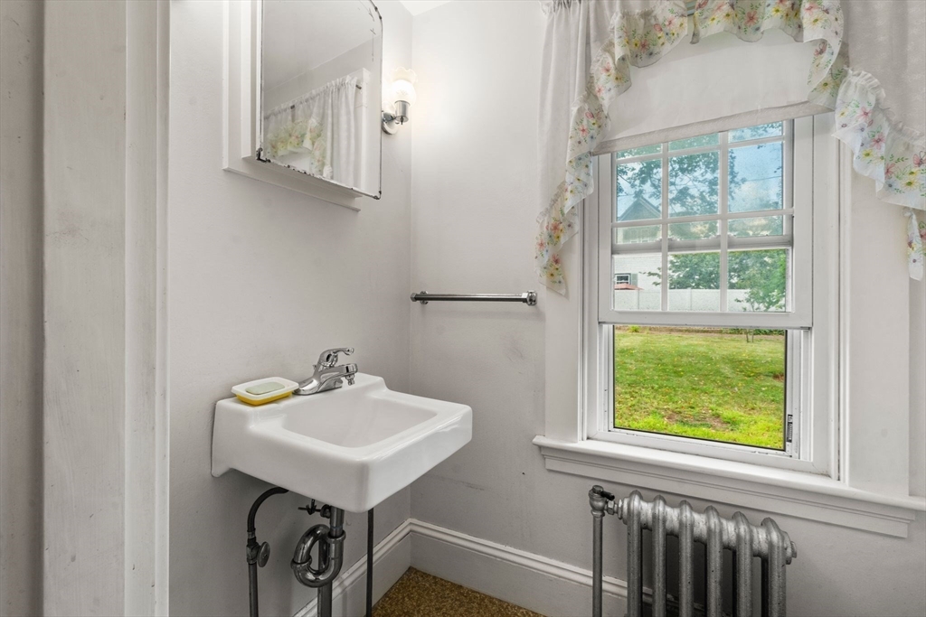 6 Tanager Road Attleboro, MA 02703 - Photo 14 of 34 Gallery Image 14