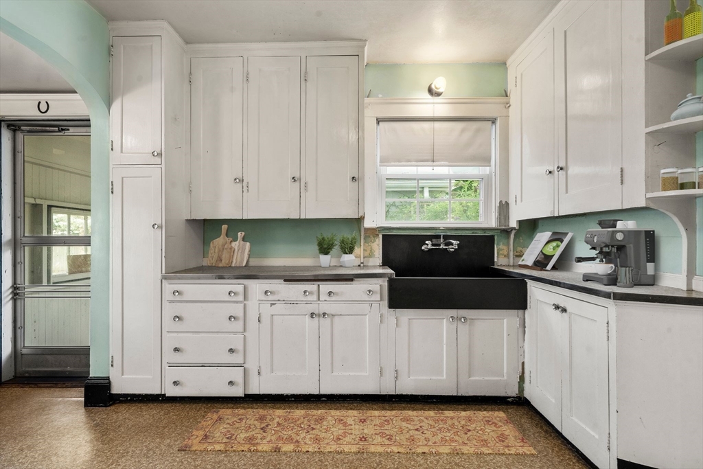 6 Tanager Road Attleboro, MA 02703 - Photo 5 of 34 Gallery Image 5