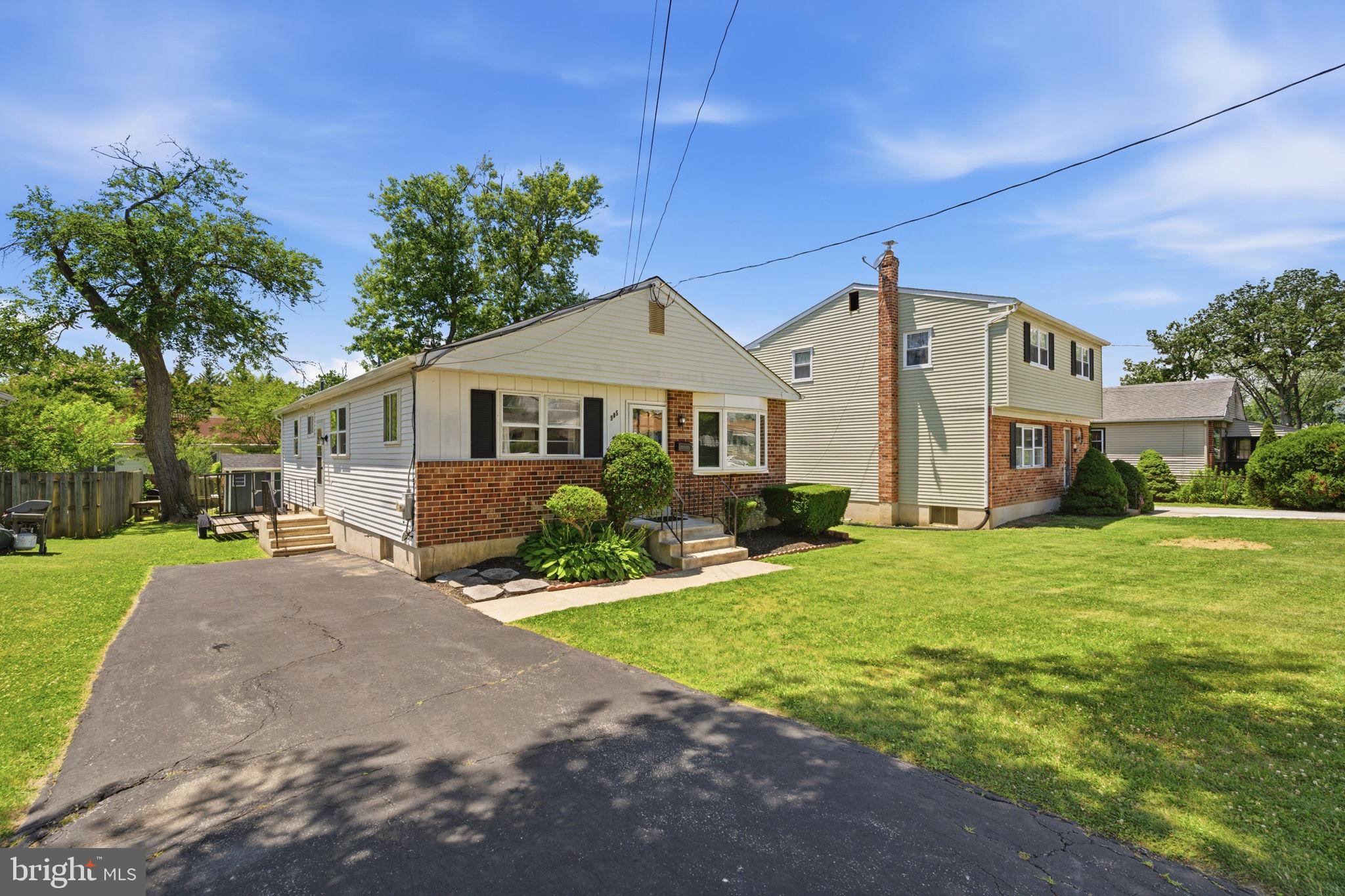905 Amosland Road Morton, PA 19070 - Photo 6 of 44 Charming homes on a sunny day.