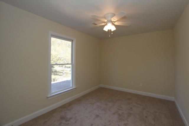 1332 South Barksdale Road Mount Pleasant, SC 29464 - Photo 5 of 24 1332 S. Barksdale Rd (25)0025
