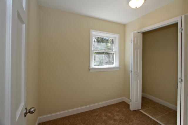 1332 South Barksdale Road Mount Pleasant, SC 29464 - Photo 10 of 24 1332 S. Barksdale Rd (20)0020