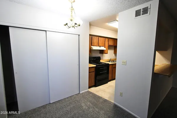 $1,249 | 410 East 9th Avenue, Unit 13, Mesa, AZ 85204
