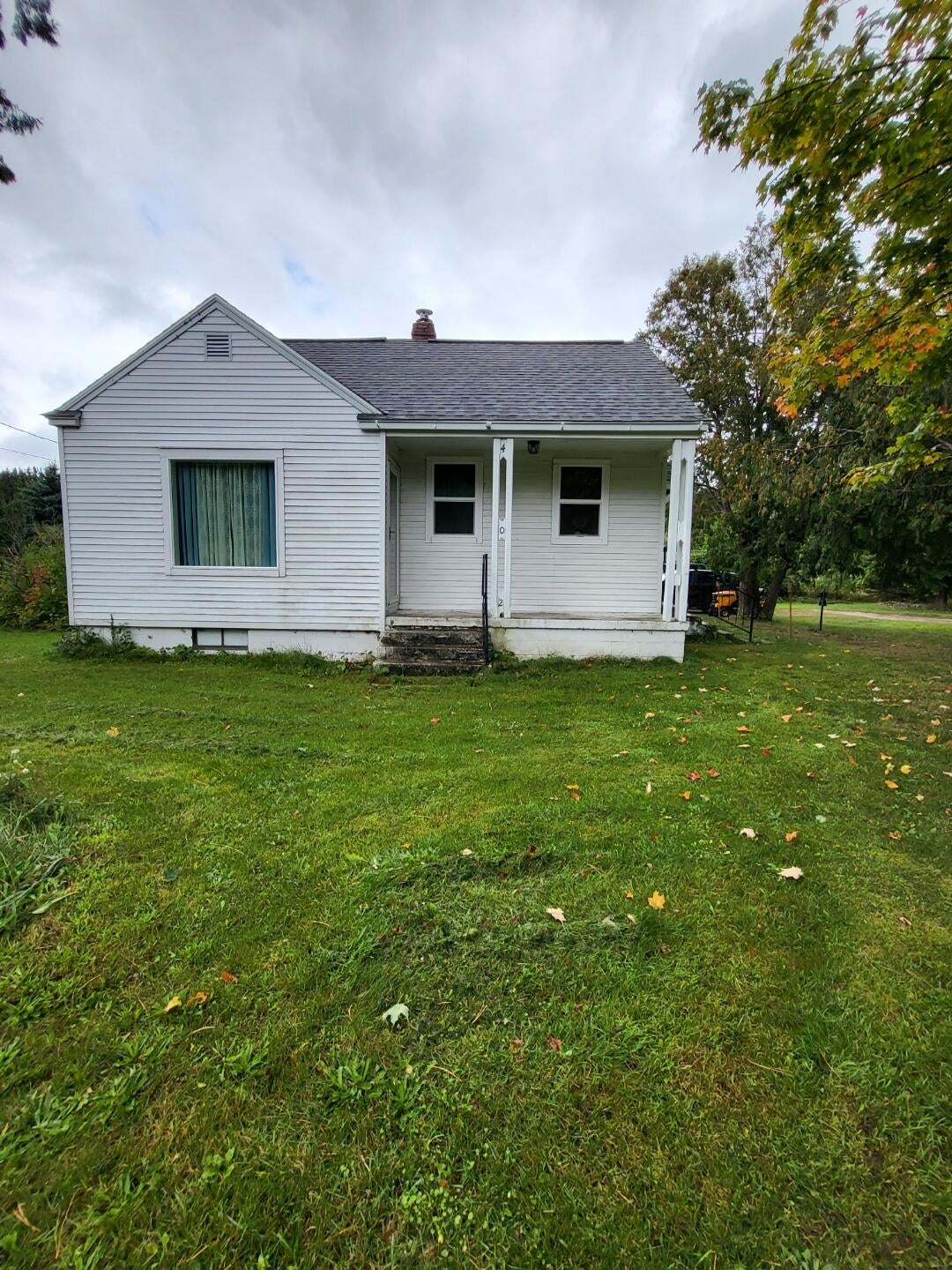 402 Hayes Road Gaylord, MI 49735 - Photo 1 of 7 Gallery Image 1