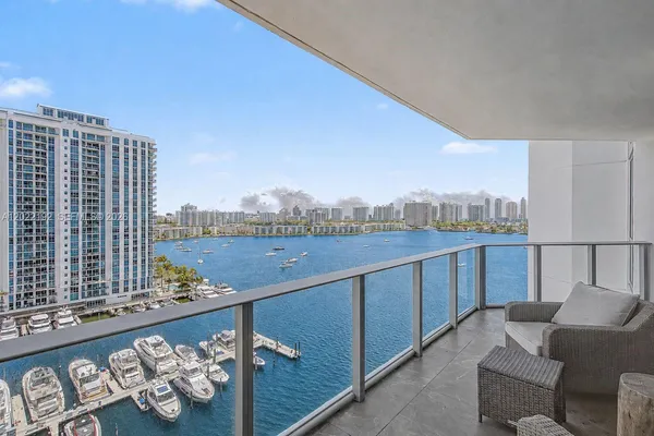 $2,950,000 | 17111 Biscayne Boulevard, Unit 1405/07, North Miami Beach, FL 33160