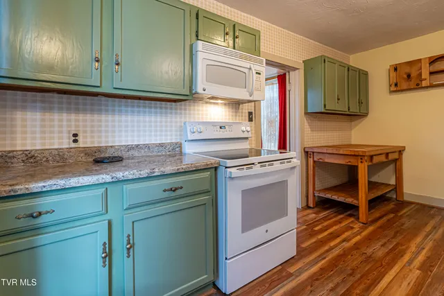 $315,000 | 303 East Main Street, Abingdon, VA 24210