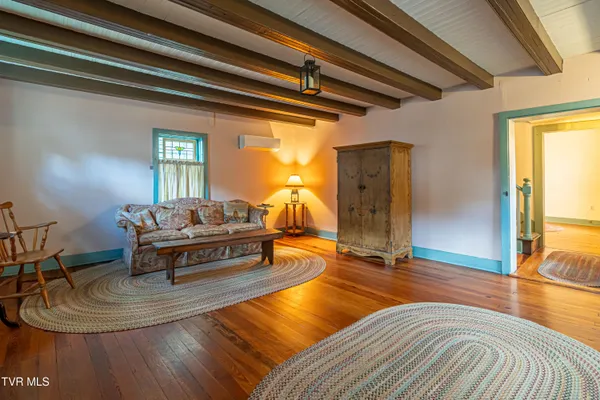 $300,000 | 303 East Main Street, Abingdon, VA 24210