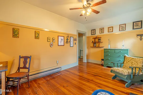 $300,000 | 303 East Main Street, Abingdon, VA 24210