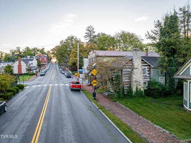 $315,000 | 303 East Main Street, Abingdon, VA 24210