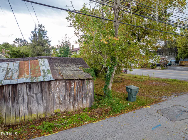 $315,000 | 303 East Main Street, Abingdon, VA 24210